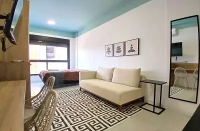Locação | 30 m², mobiliado e 1 vaga de garagem - próximo à ufsc, no pantanal.