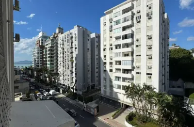 Apartamento com 1 quarto à venda em florianopolis, semi mobiliado, 53 m² e vista mar - bairro centro.