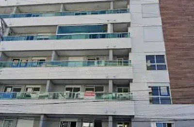À venda | studio de 43 m², sacada, vista mar e 1 vaga - estreito, florianópolis.