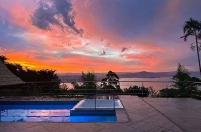 Locação | 420 m², piscina privativa, vista mar, 4 quartos - morro da cruz, em florianópolis.