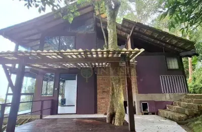 Locação | 80 m², 2 quartos, 3 vagas e varanda panorâmica - lagoa da conceição, em florianópolis.