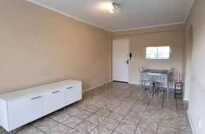 Locação | 65 m², semi mobiliado, sacada, 2 quartos e 1 vaga - capoeiras, em florianópolis.