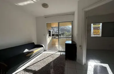 À venda | 48 m², semi mobiliado, sacada com churrasqueira e 1 vaga - saco grande, em florianópolis.