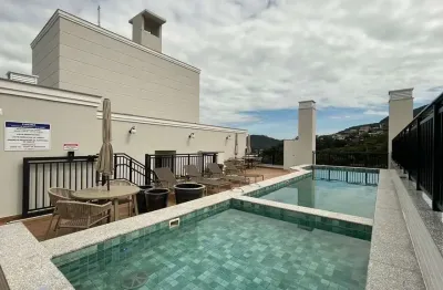 Locação | 179 m², semi mobiliado, terraço com churrasqueira, 3 quartos e 2 vagas de garagem - saco grande, em florianópolis.