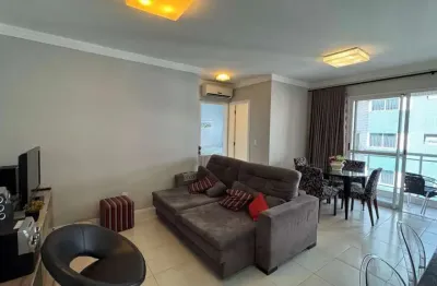 À venda | 52 m², semi mobiliado, sacada com churrasqueira e 1 vaga de garagem - centro, em florianópolis.