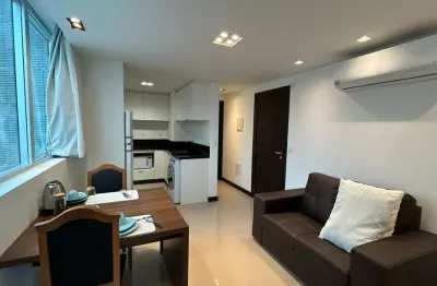 Locação | 34 m², 1 quarto, mobiliado - agronômica, em florianópolis.