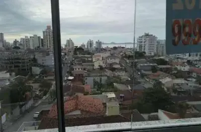 À venda | 76 m², andar alto, 3 quartos e 1 vaga - barreiros, em são josé.
