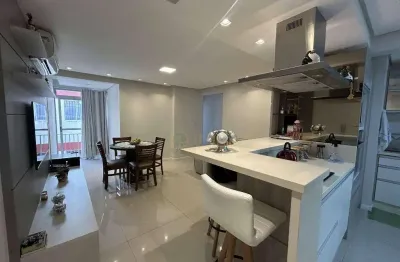 À venda | 89 m², semi mobiliado, 3 quartos e 1 vaga - balneário do estreito, em florianópolis.