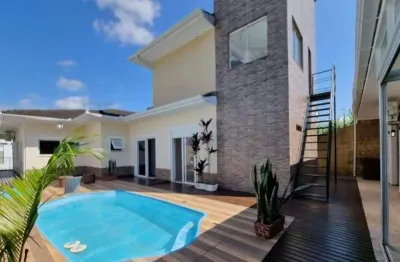 À venda | 251 m², 5 quartos, piscina privativa e 3 vagas - pedra branca, em palhoça.