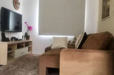 Locação | 60 m², 2 quartos, mobiliado e 1 vaga - centro, em florianópolis.