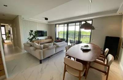 À venda | 140 m², sacada com churrasqueira, vista mar, 3 quartos (todos suítes) e 2 vagas - praia do campeche, em florianópolis.