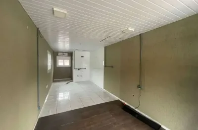 Locação | loja comercial de 35 m² com 1 vaga - joão paulo, em florianópolis.