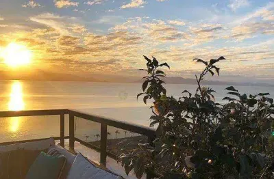 À venda | duplex, 303 m³, vista mar, terraço privativo, 4 quartos e 3 vagas - agronômica, em florianópolis.