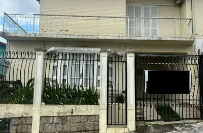 À venda | 195 m², 4 quartos, semi mobiliado e 3 vagas - centro, em florianópolis.