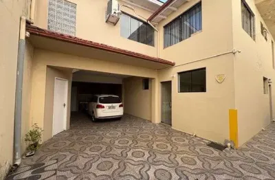 À venda | casa comercial de 420 m² com 8 vagas - centro, em florianópolis.