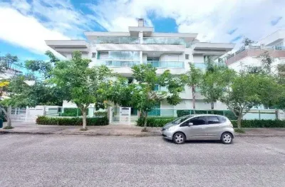 Locação | Cobertura Duplex, 120 m², Terraço com Hidromassagem, 2 quartos e 1 vaga - Praia do Campeche, em Florianópolis.