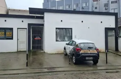 Locação | kitnet de 39 m² com 1 quarto - trindade, em florianópolis.