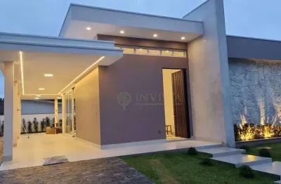 À venda | Casa de 195 m², 3 quartos, varanda gourmet e 5 vagas - Gov. Celso Ramos.