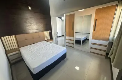 Locação | 55 m², Semi mobiliado e Terraço - Centro, em Florianópolis.