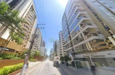 Apartamento com 3 quartos no centro de florianópolis! mobiliado e decorado, sacada com churrasqueira e 2 vagas - próximo ao colégio catarinense.