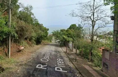 Terreno de 2870 m² à venda, vista panorâmica do mar com viabilidade - sambaqui, em florianópolis.