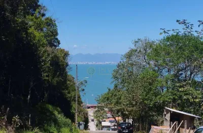 Terreno de 2870 m² à venda, vista panorâmica do mar com viabilidade - sambaqui, em florianópolis.