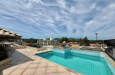 Cobertura com 3 quartos em florianópolis! piscina privativa, churrasqueira e 2 vagas de garagem - praia da cachoeira do bom jesus.