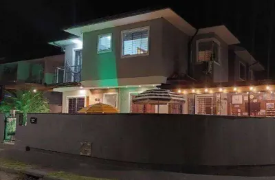 Casa com 3  quartos à venda em São José, 142 m² e 2 vagas - Bairro Potecas.