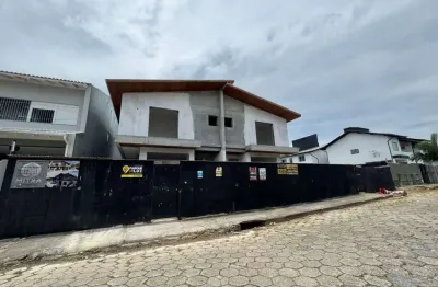 Casa com 3 suítes à venda em Florianópolis, Novo, 129 m² e 2 vagas - Próximo ao Villa Romana Shopping,