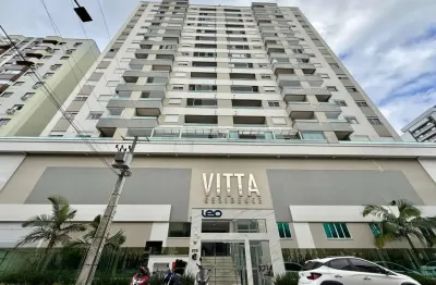 Apartamento com 2 quartos em campinas! sacada com churrasqueira, semi mobiliado e 1 vaga - são josé/sc.