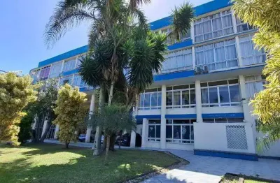 Apartamento studio com 1 vaga para alugar em florianópolis.