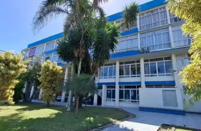 Apartamento studio com 1 vaga para alugar em florianópolis.