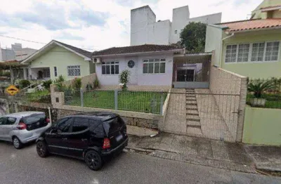 Casa com 4 quartos à venda em Capoeiras, Terraço e 4 vagas - Florianópolis.