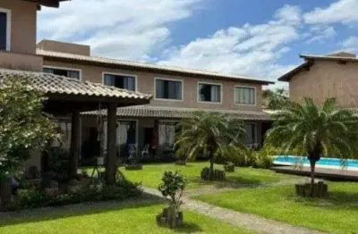 Oportunidade de Investimento! Casa com 10 quartos à venda na Praia do Campeche.