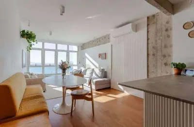 Apartamento frente mar com 3 quartos à venda em florianópolis, mobiliado e decorado e 1 vaga de garagem - bairro centro, na av. beira mar norte.