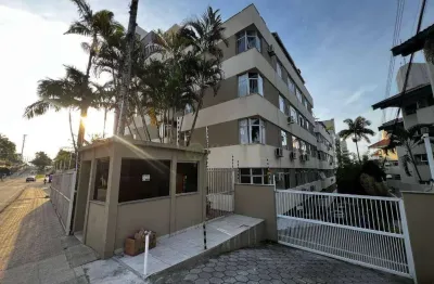 Apartamento com 3 quartos à venda em florianópolis, reformado, semi mobiliado e 1 vaga - bairro agronômica.