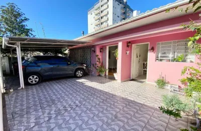 Casa com 5 quartos à venda na Rua Andrelino Natividade da Costa, 83, Estreito, Florianópolis