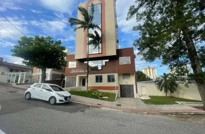 Sala comercial com 3 salas para alugar na Rua Almirante Lucas Boiteux, Estreito, Florianópolis