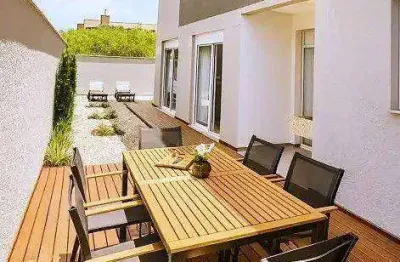 Apartamento garden com 3 quartos em florianópolis! mobiliado, sacada com churrasqueira e 1 vaga - praia dos ingleses.