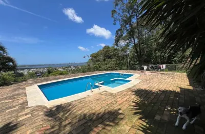 Casa com 4 quartos à venda em florianópolis! piscina privativa, semi mobiliado e 2 vagas - bairro lagoa da conceição.