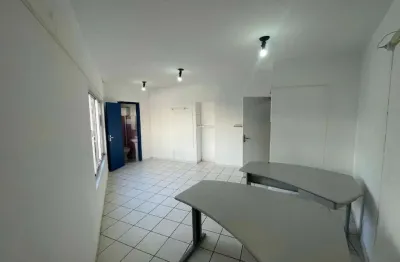 Sala comercial com 1 sala para alugar na Rua Coronel Pedro Demoro, 1763, Balneário, Florianópolis