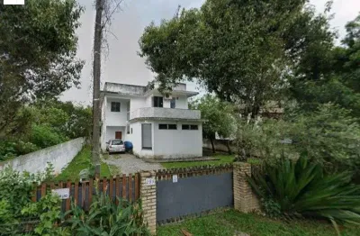 Casa com 2 quartos à venda em florianópolis! 120 m², 2 pavimentos e 5 vagas de garagem - praia do campeche.
