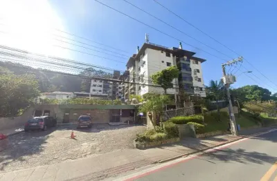 Cobertura com 3 quartos à venda em florianópolis! sacada com churrasqueira, semi mobiliado e 2 vagas - bairro joão paulo.