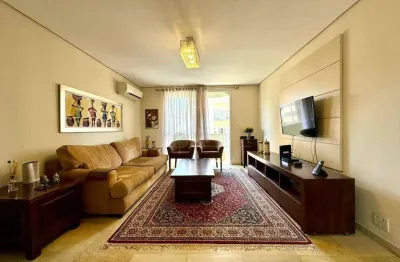 Apartamento com 3 quartos em Florianópolis/SC! Semi Mobiliado, Sacada e 1 vaga - Bairro Centro.