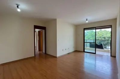 Apartamento com 3 quartos à venda em florianópolis! semi mobiliado, sacada e 1 vaga - bairro coqueiros.