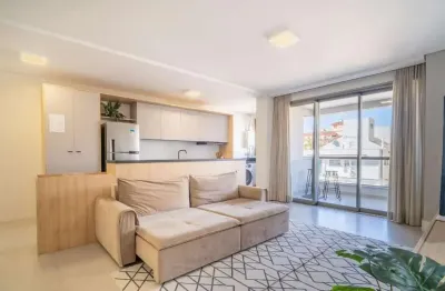 Apartamento com 3 suítes à venda em florianópolis! semi mobiliado, sacada com churrasqueira e 2 vagas - praia de jurerê.