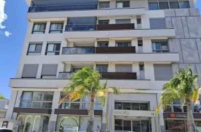 Apartamento com 3 suítes à venda em Florianópolis! Semi Mobiliado, Sacada com churrasqueira e 2 vagas - Praia de Jurerê.