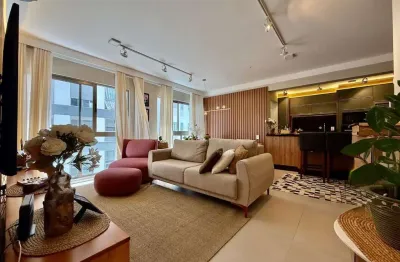 Apartamento com 2 suítes à venda em florianópolis/sc! mobiliado e decorado, 88 m² e 1 vaga coberta - bairro estreito.