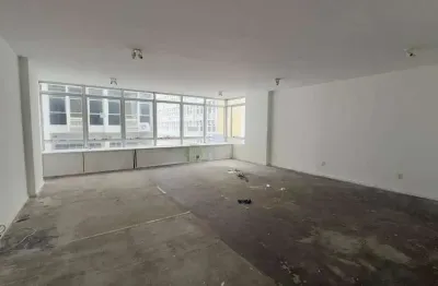Sala comercial com 72 m² à venda no centro de florianópolis/sc!