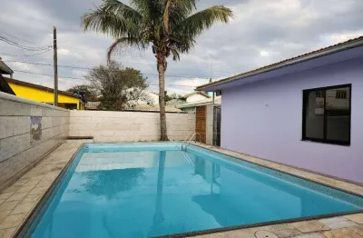 Casa com 4 quartos e piscina à venda na praia do campeche, em florianópolis/sc!
